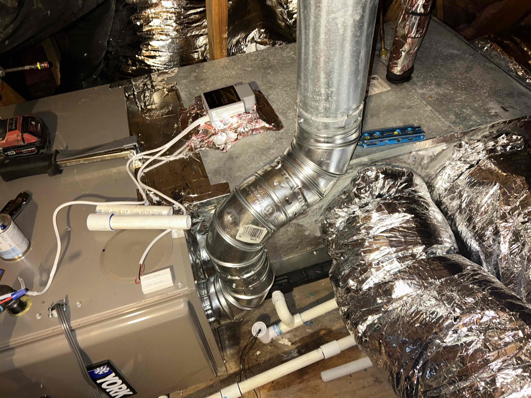 Anthony Hernandez, Dustin Brown