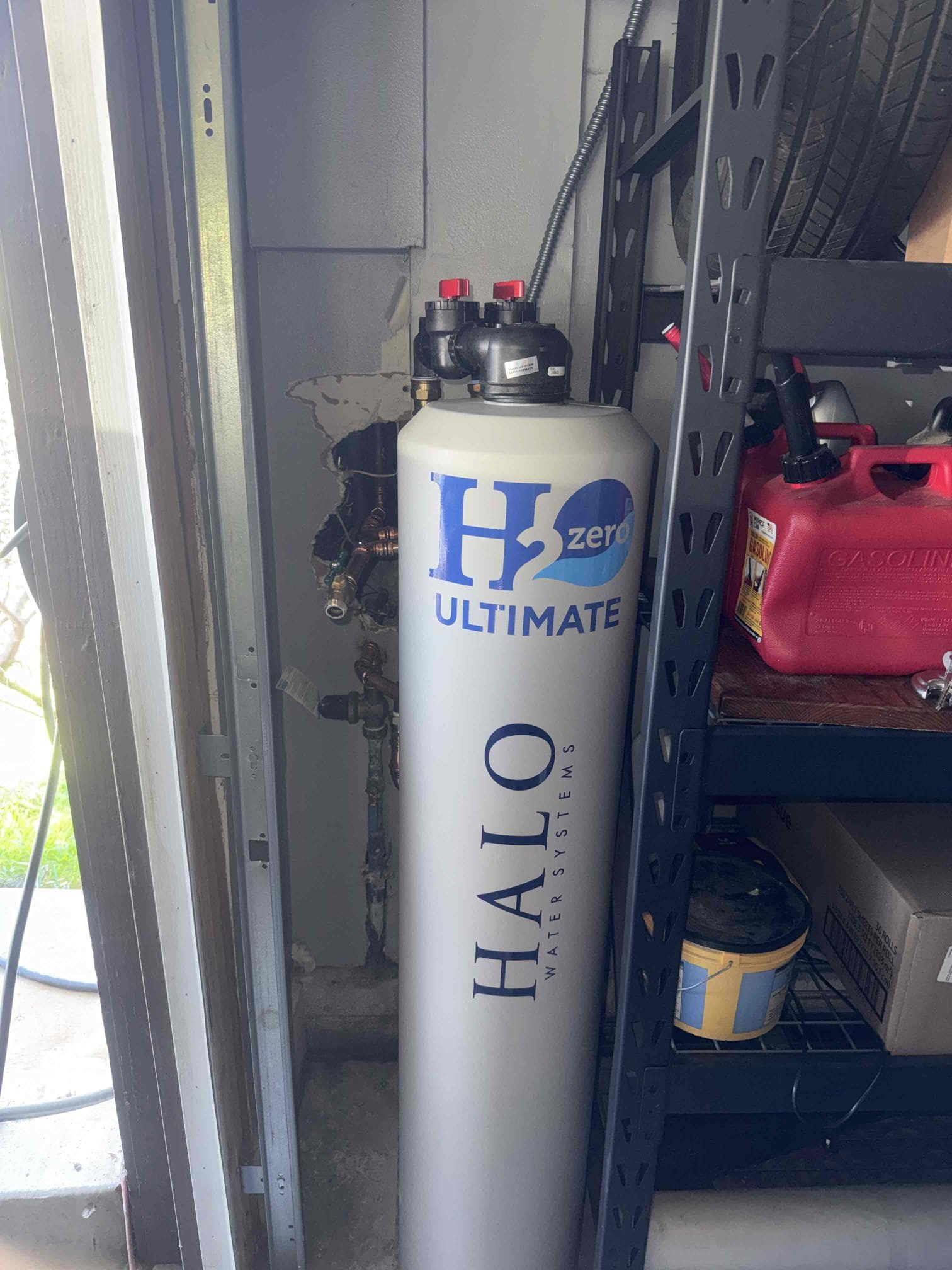 Jonathan Bagby, Misael Gonzalez