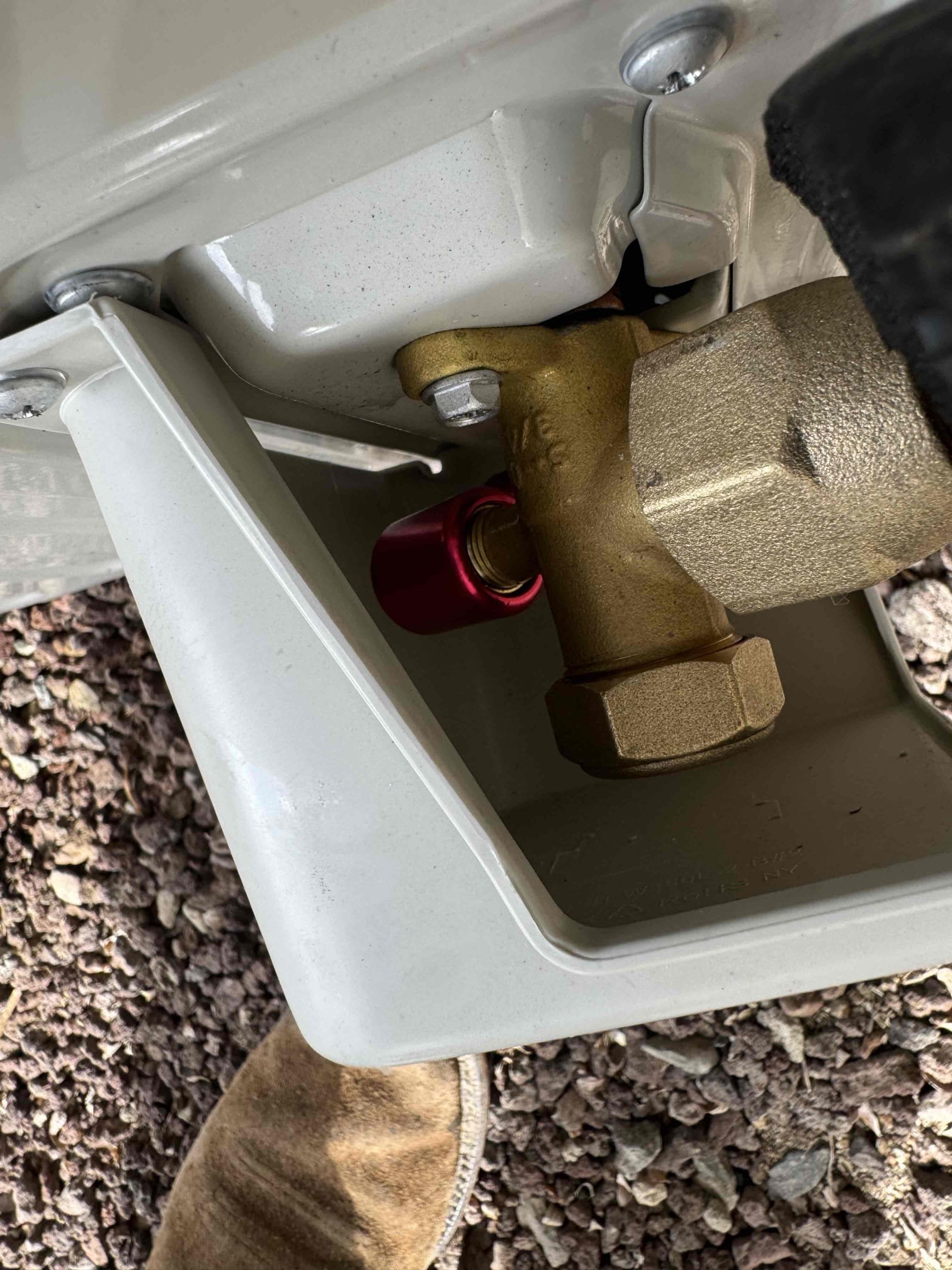 Anthony Hernandez, Dustin Brown, Jeff Tracy